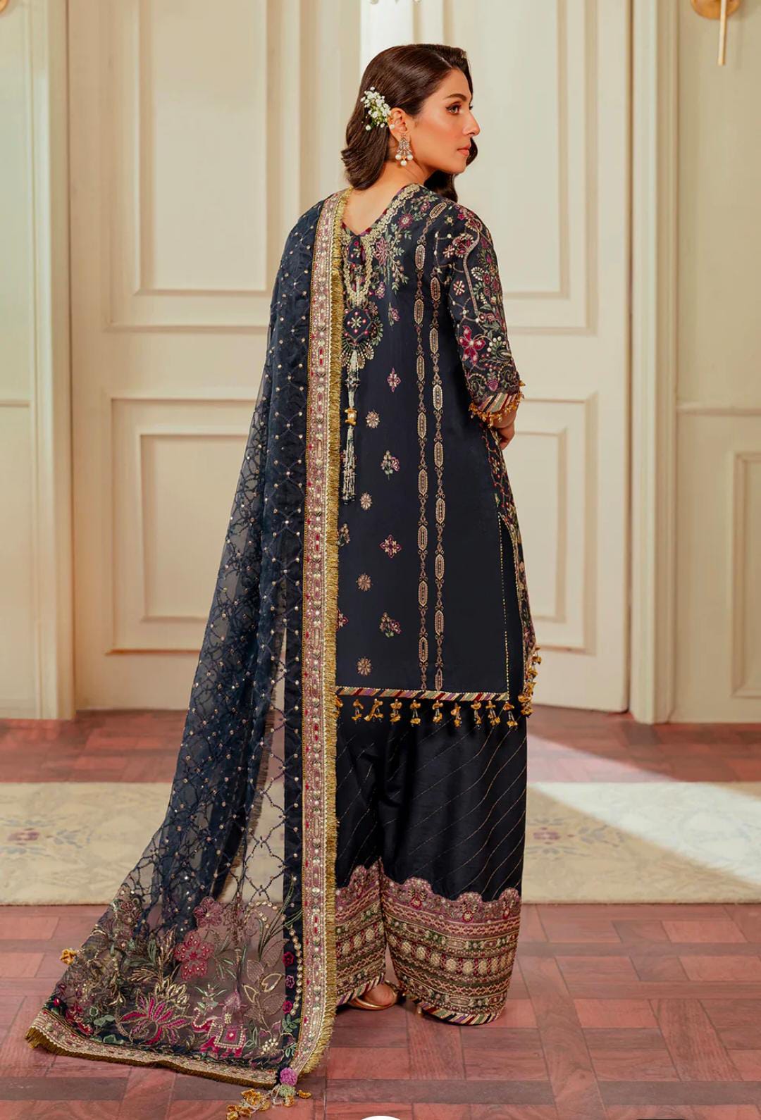 EMBROIDERED SILK CH13-07
