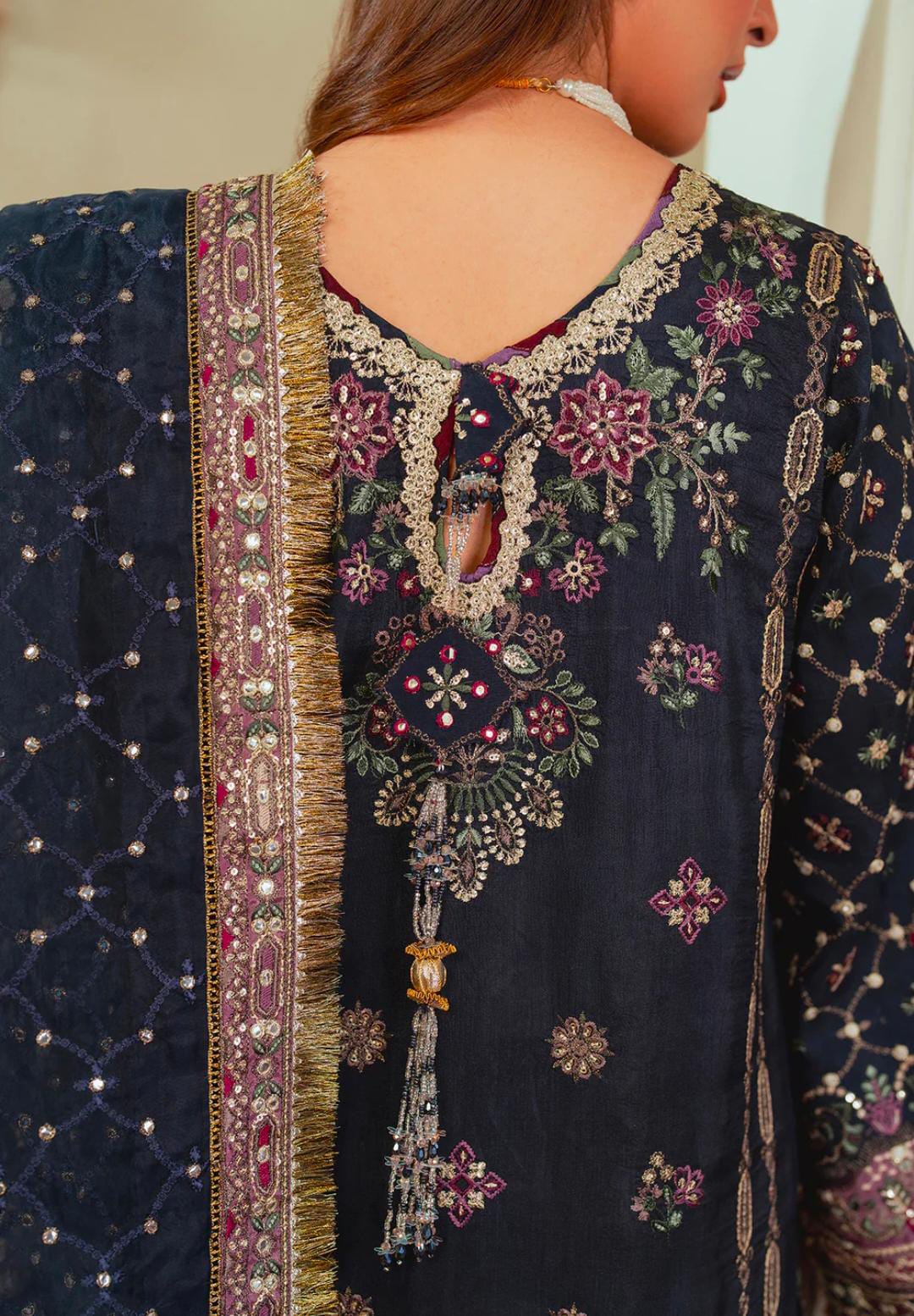 EMBROIDERED SILK CH13-07