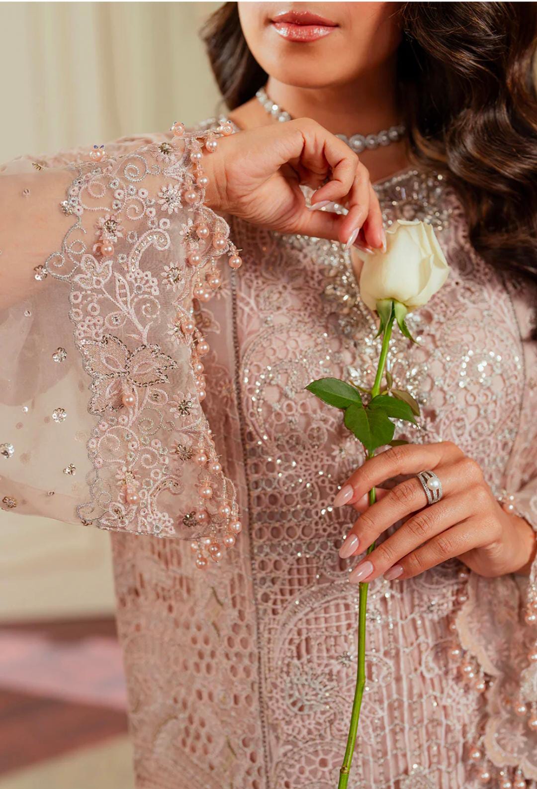 EMBROIDERED ORGANZA CH13-04