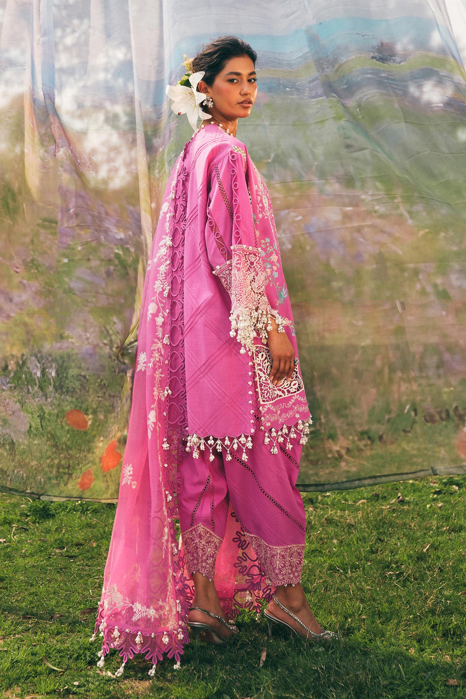 Sana Safinaz - Luxury Lawn Collection 2025 - 005A