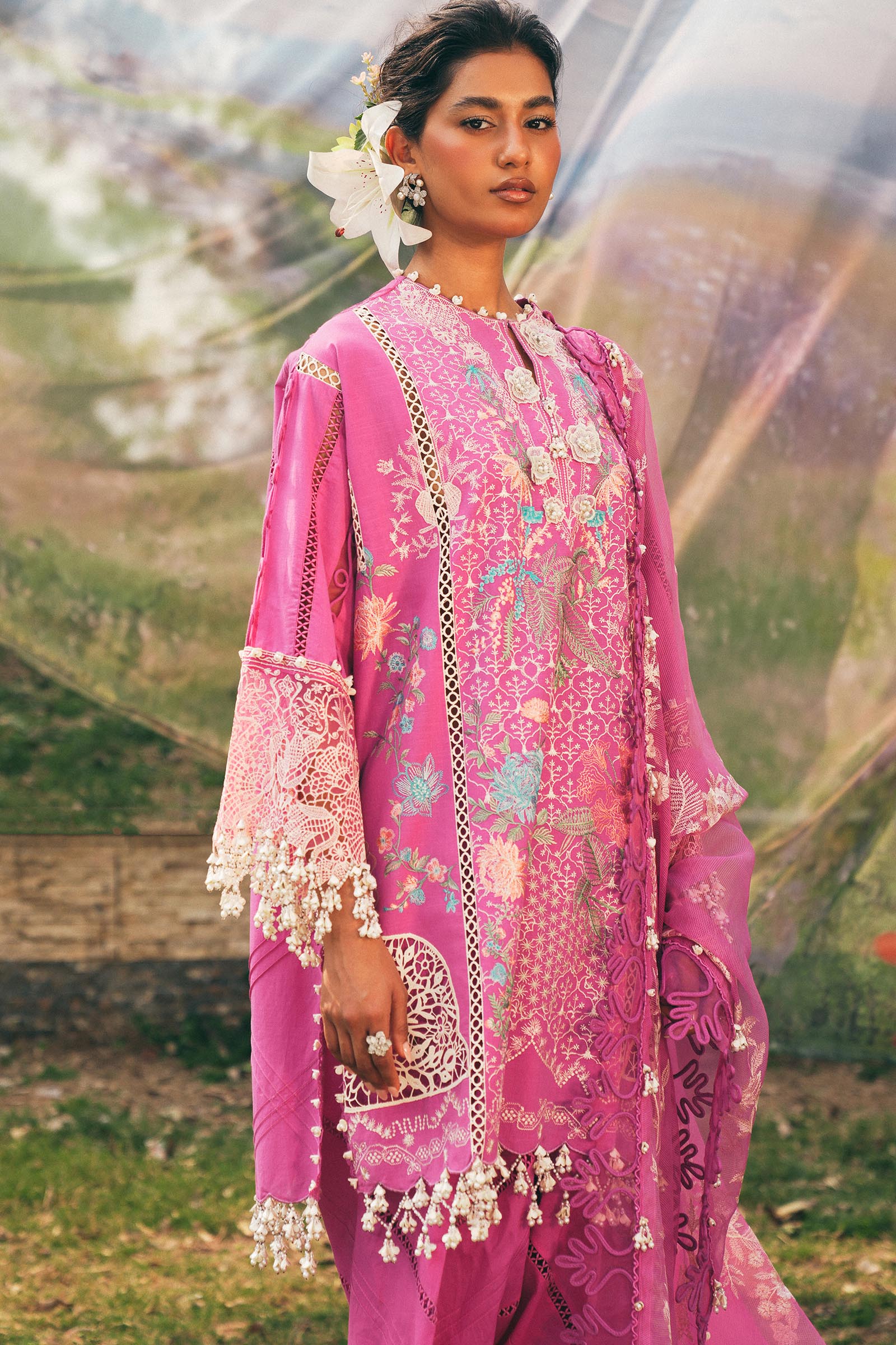 Sana Safinaz - Luxury Lawn Collection 2025 - 005A