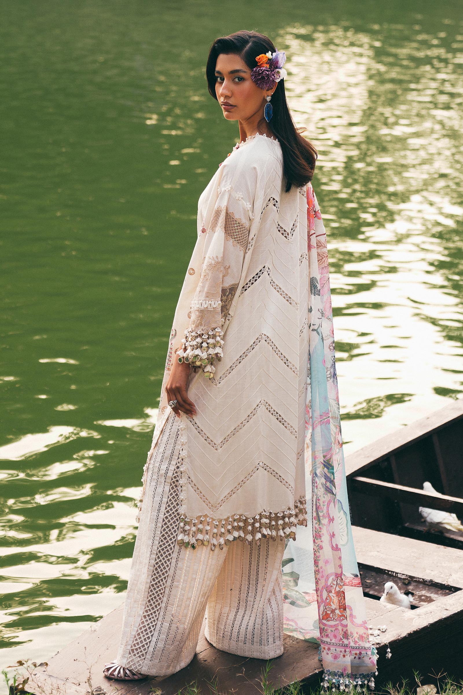 Sana Safinaz - Luxury Lawn Collection 2025 - 010B