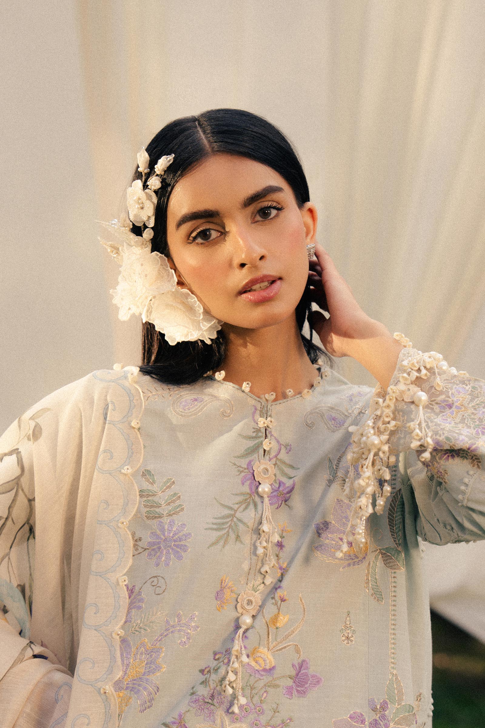 Sana Safinaz - Luxury Lawn Collection 2025 - 003B