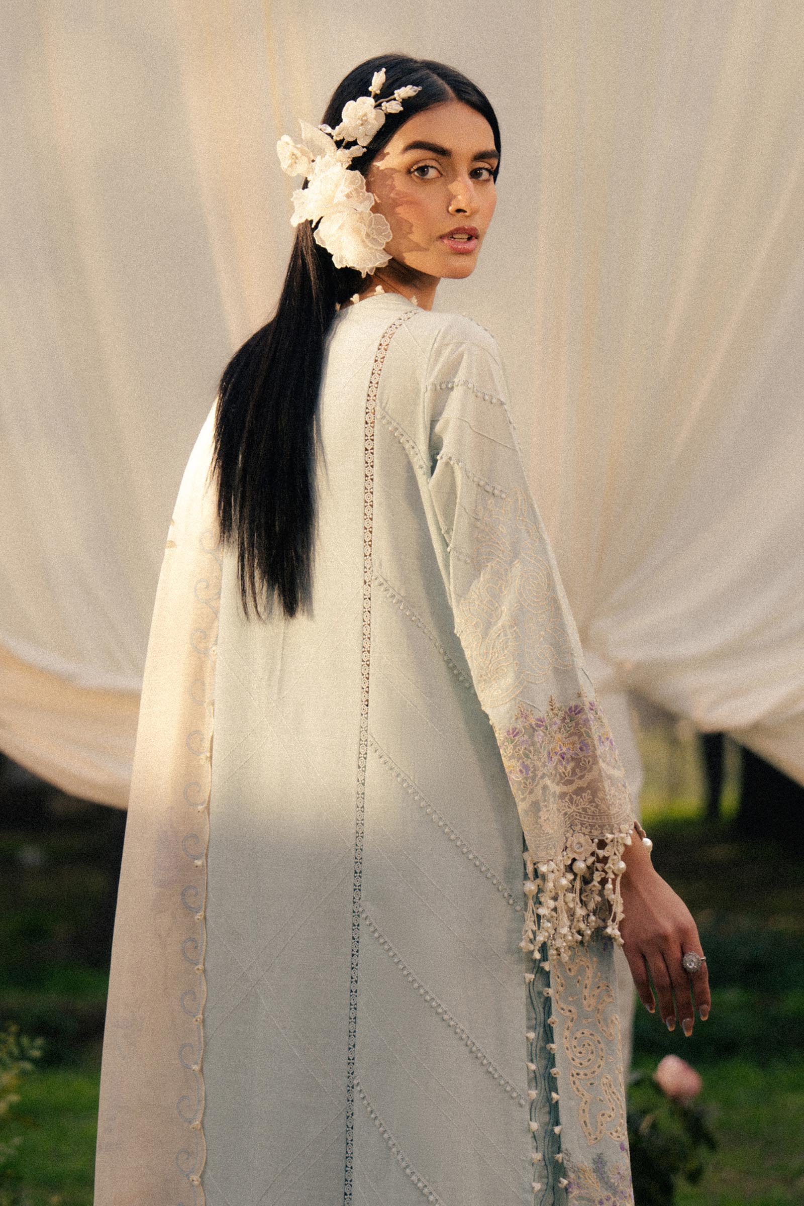 Sana Safinaz - Luxury Lawn Collection 2025 - 003B