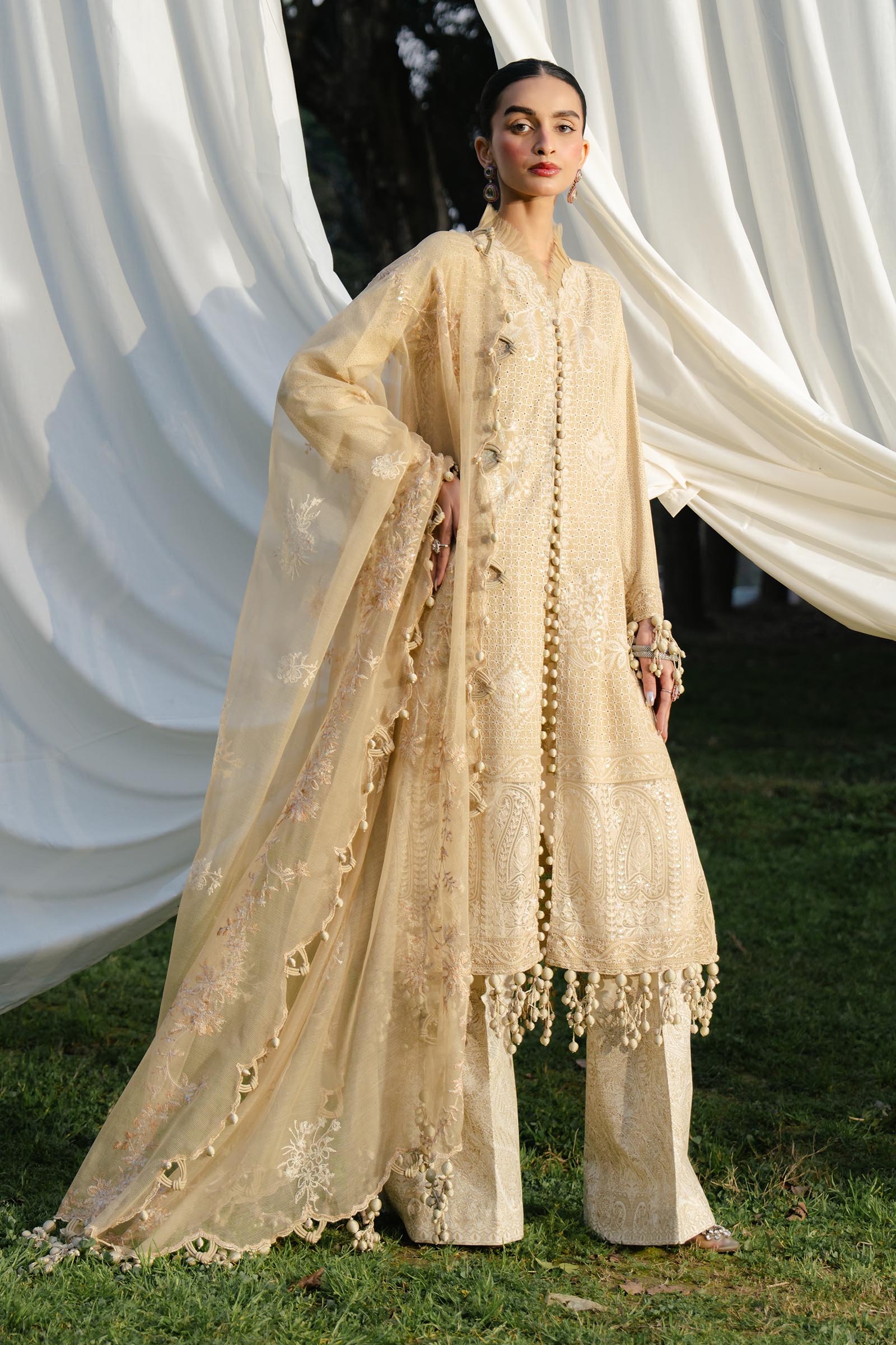 Sana Safinaz - Luxury Lawn Collection 2025 - 004A