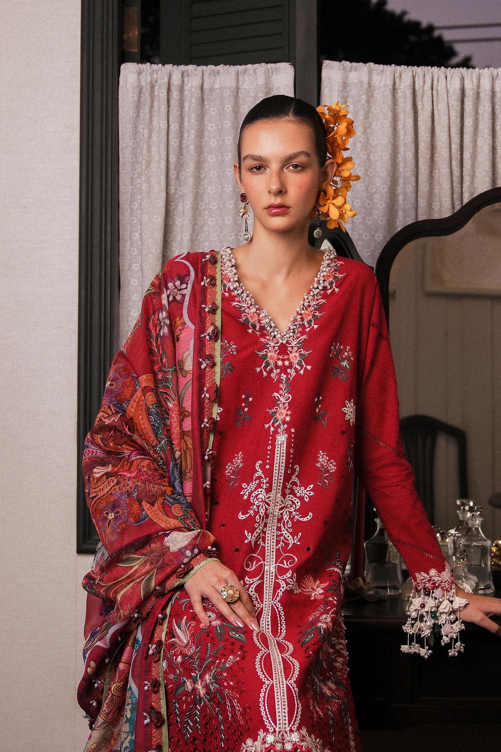 Sana Safinaz - Luxury Lawn Collection 2025 - 009A
