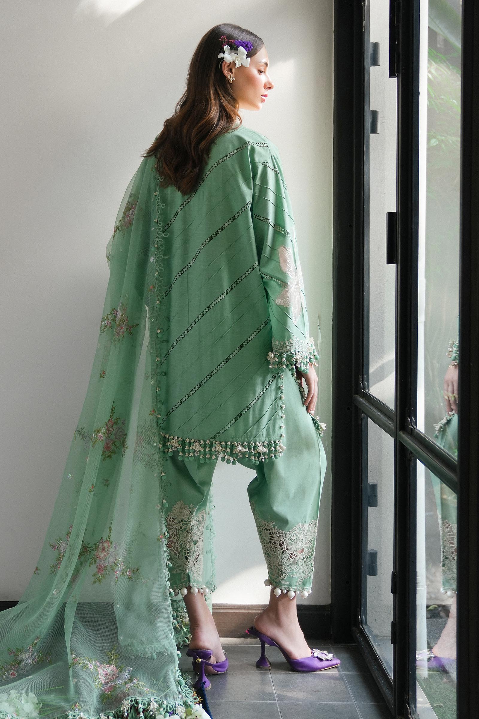 Sana Safinaz - Luxury Lawn Collection 2025 - 008A