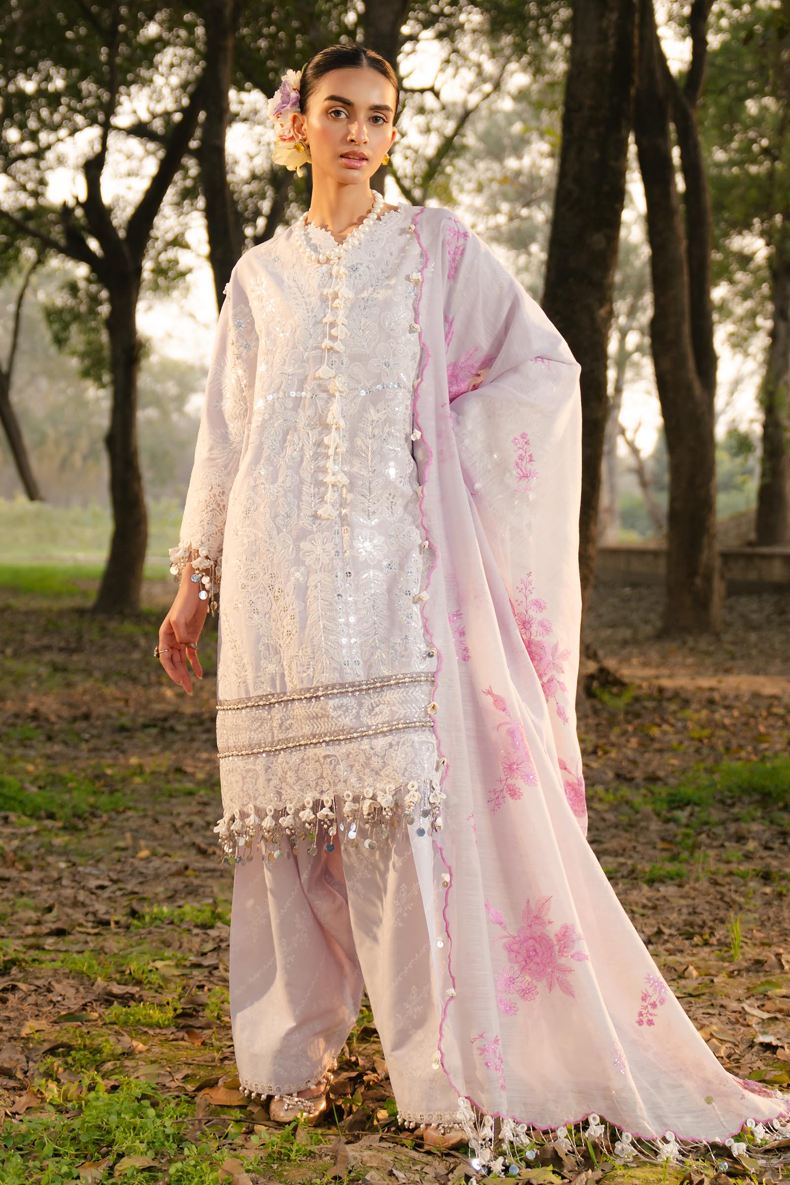 Sana Safinaz - Luxury Lawn Collection 2025 - 002B