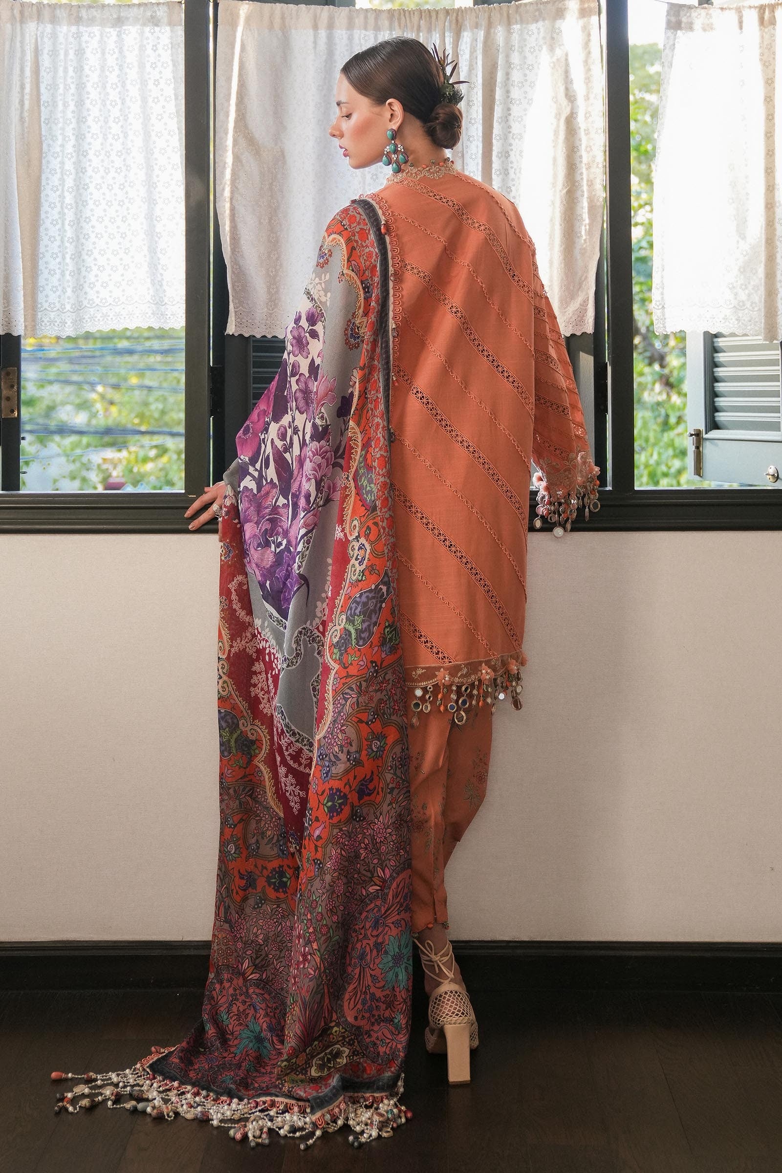 Sana Safinaz - Luxury Lawn Collection 2025 - 007A